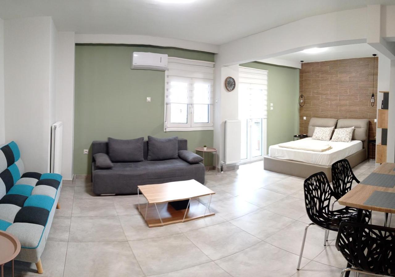 Central Home Tríkala Esterno foto